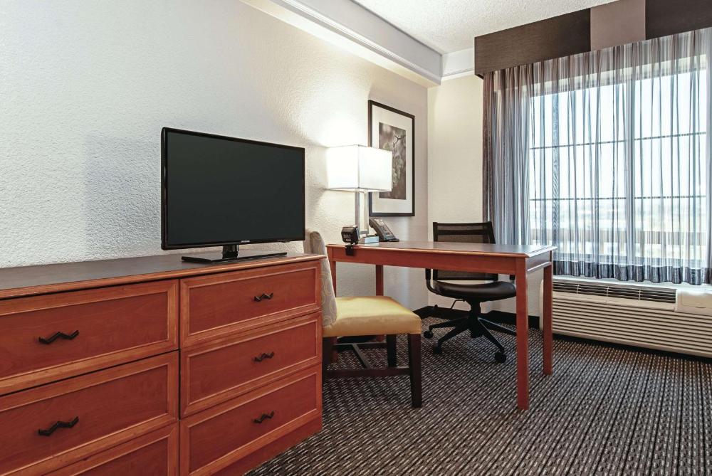 Double Room with Two Double Beds interior